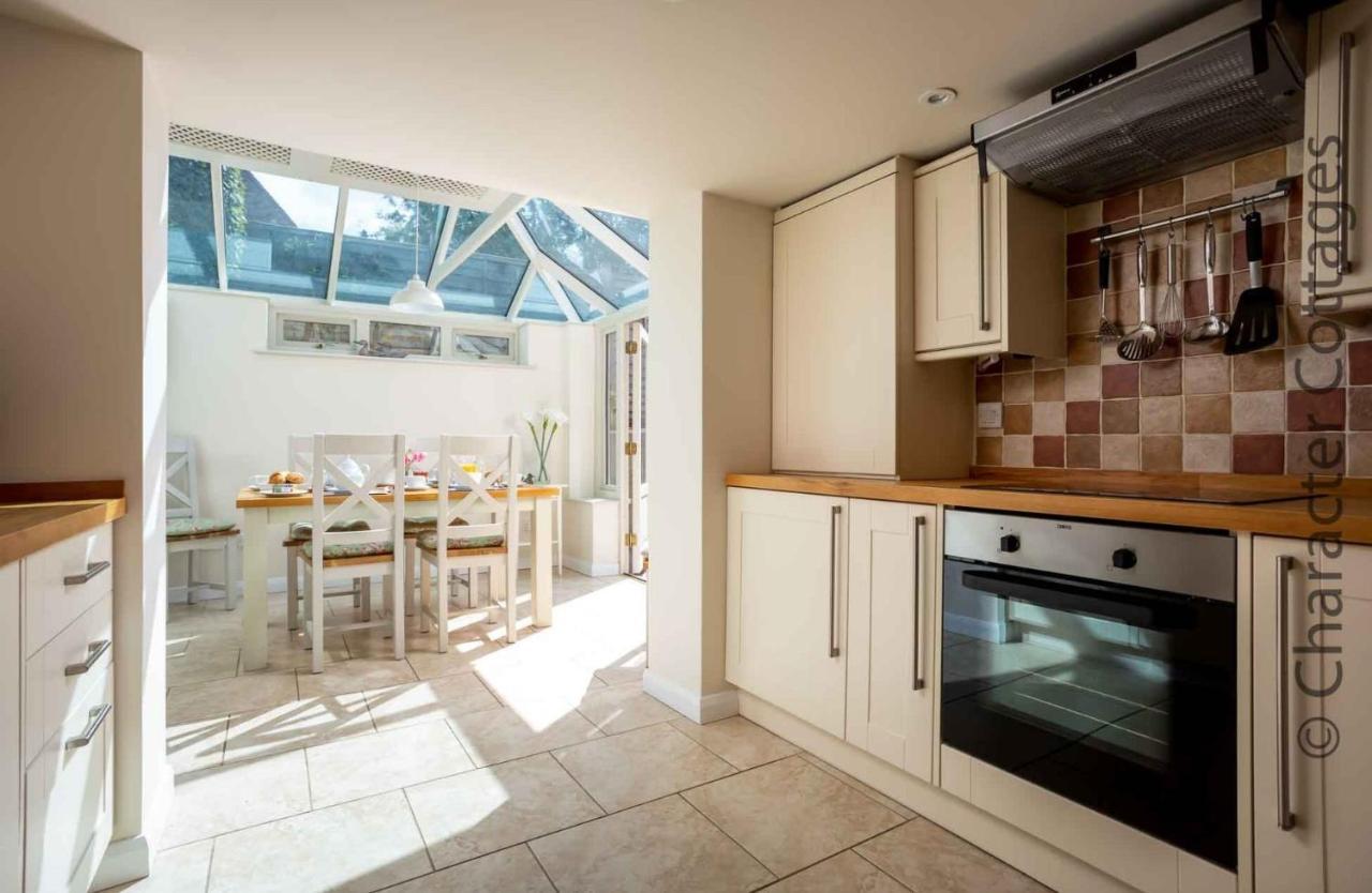 Weir Cottage Bourton-on-the-Water Luaran gambar